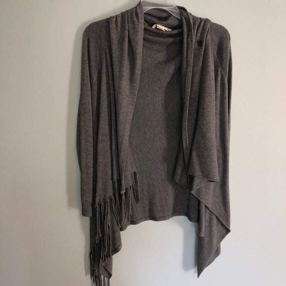 Love Stitch Fringe Asymmetric Shawl Gray Sweater - Picture 3 of 8